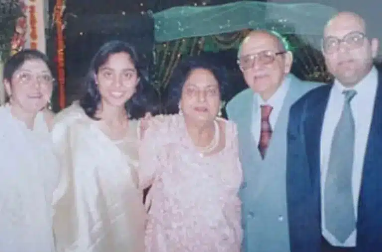 Fali S Nariman with his wife (centre) and his son Rohinton Fali Nariman (right)