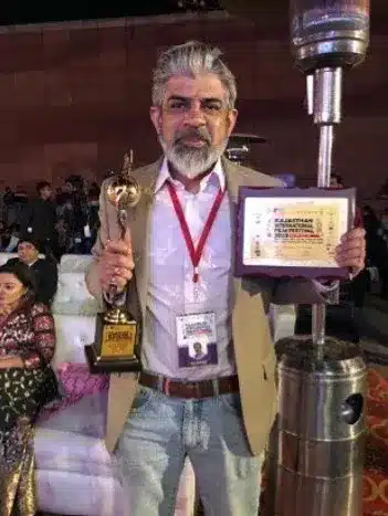 Rituraj Singh after he won the Best Actor Male in Short Film during the Rajasthan International Film Festival (2020)