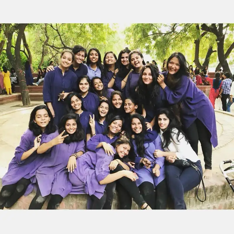 Sunakshi Grover image with her college friends at Kamala Nehru College, Delhi University